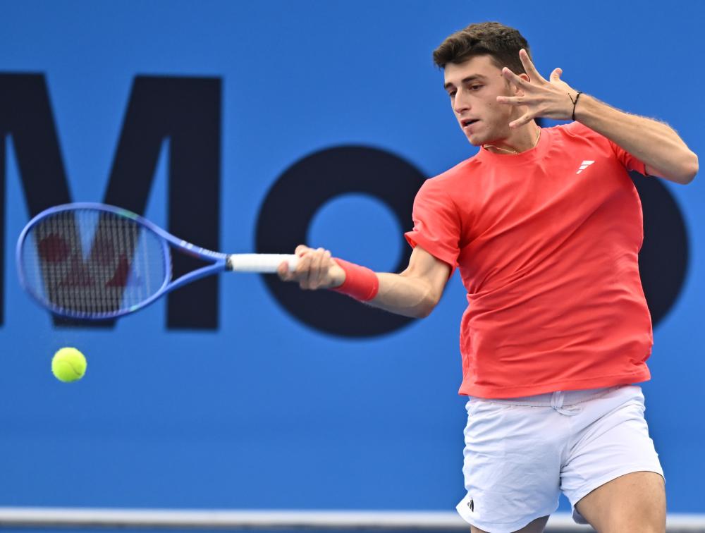 被翻盘，冰岛80分钟后被乌克兰打入两球，连续两届无缘世界杯